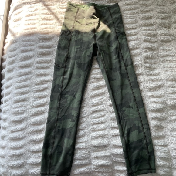 Lululemon 25” green camo leggings - Picture 2 of 2